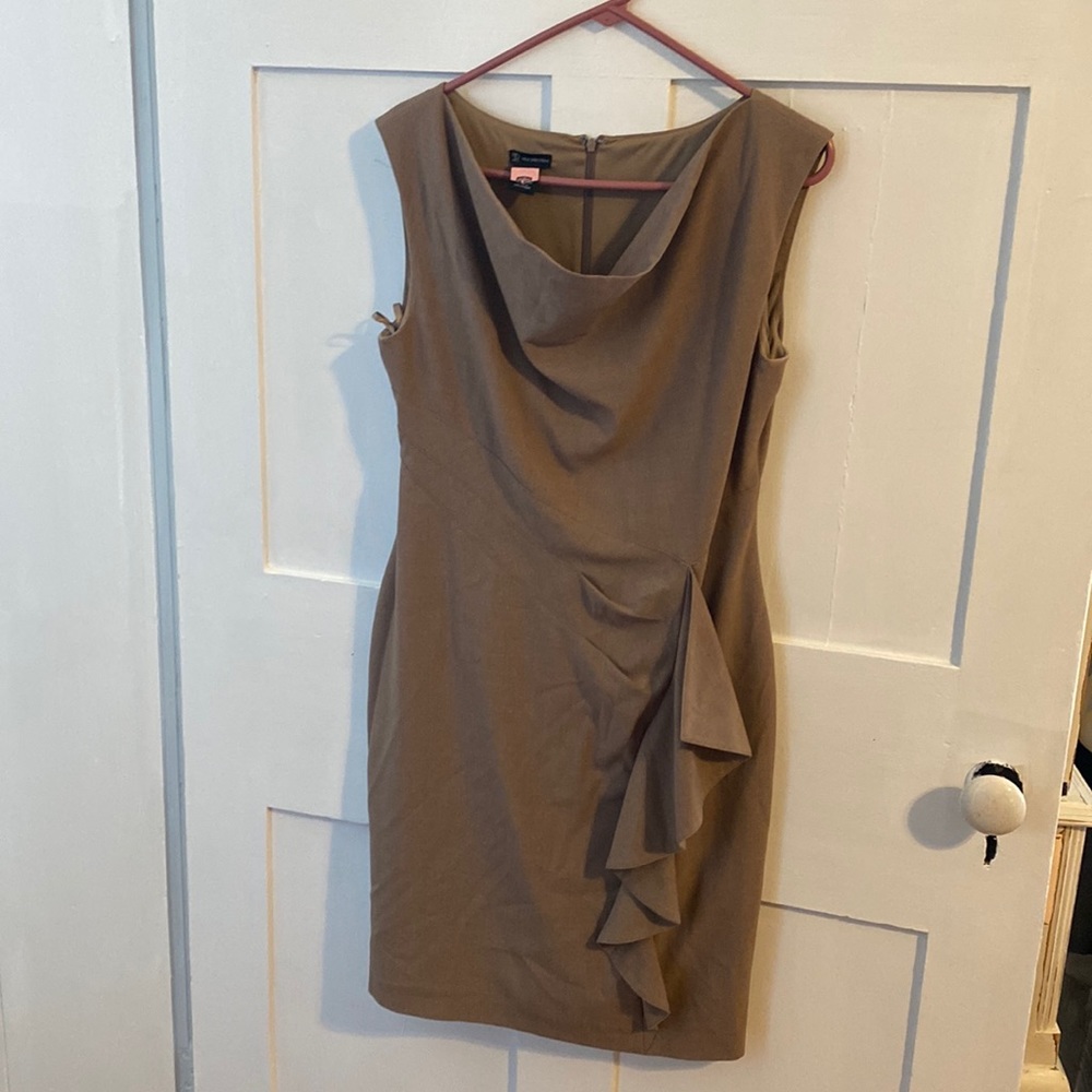 Sleeveless poly/spandex dress